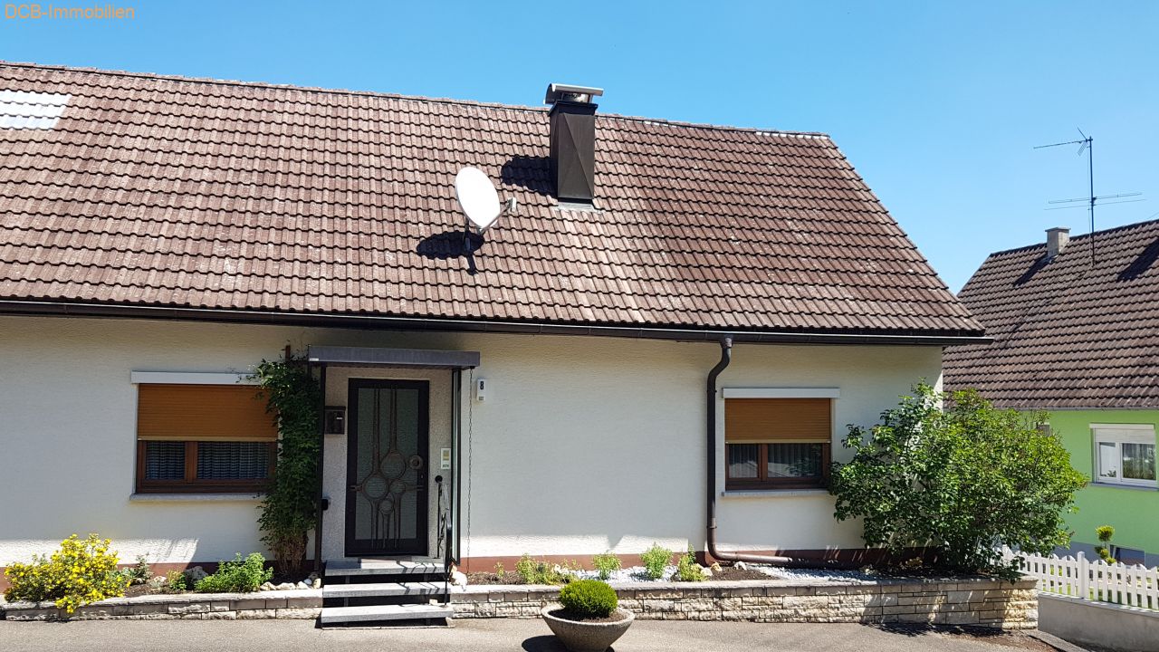 Sanierungsbedürftiges Haus mit Potenzial