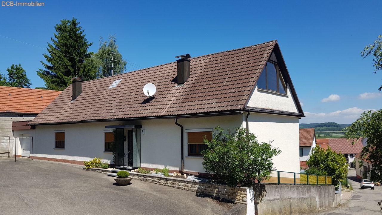 Sanierungsbedürftiges Haus mit Potenzial