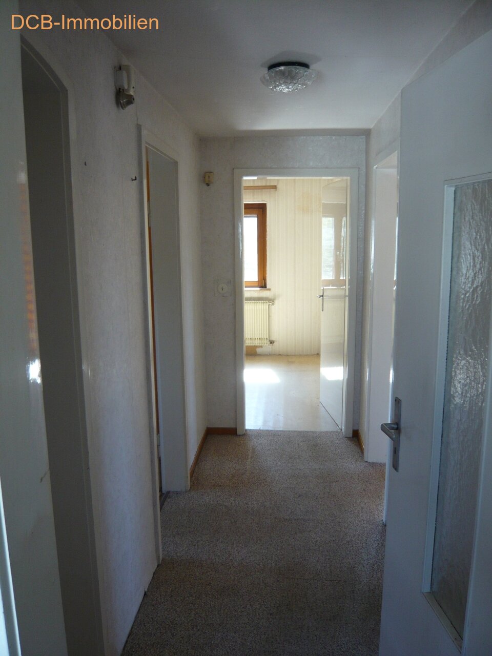 Ein Zweifamilienhaus in ruhiger und zentraler Toplage!