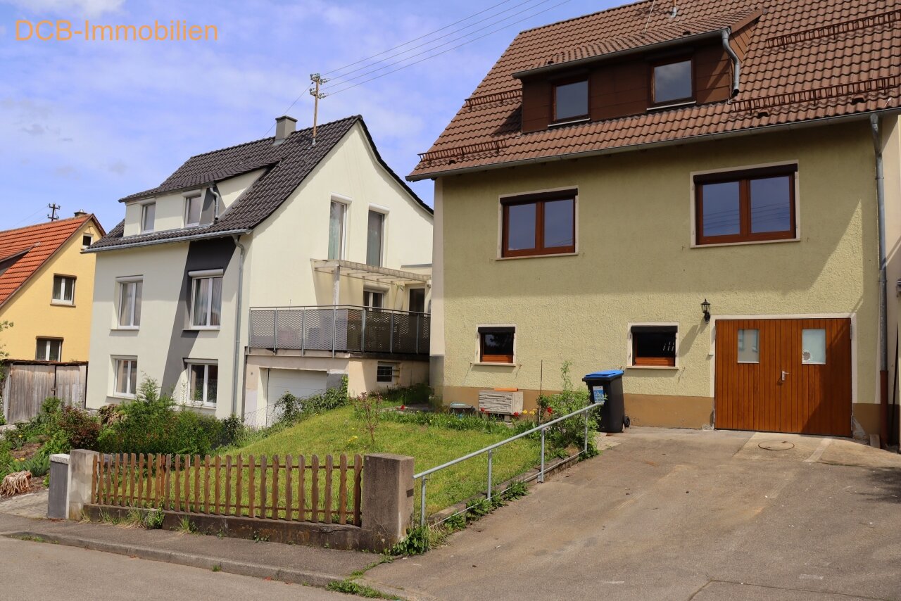 Ein Zweifamilienhaus in ruhiger und zentraler Toplage!
