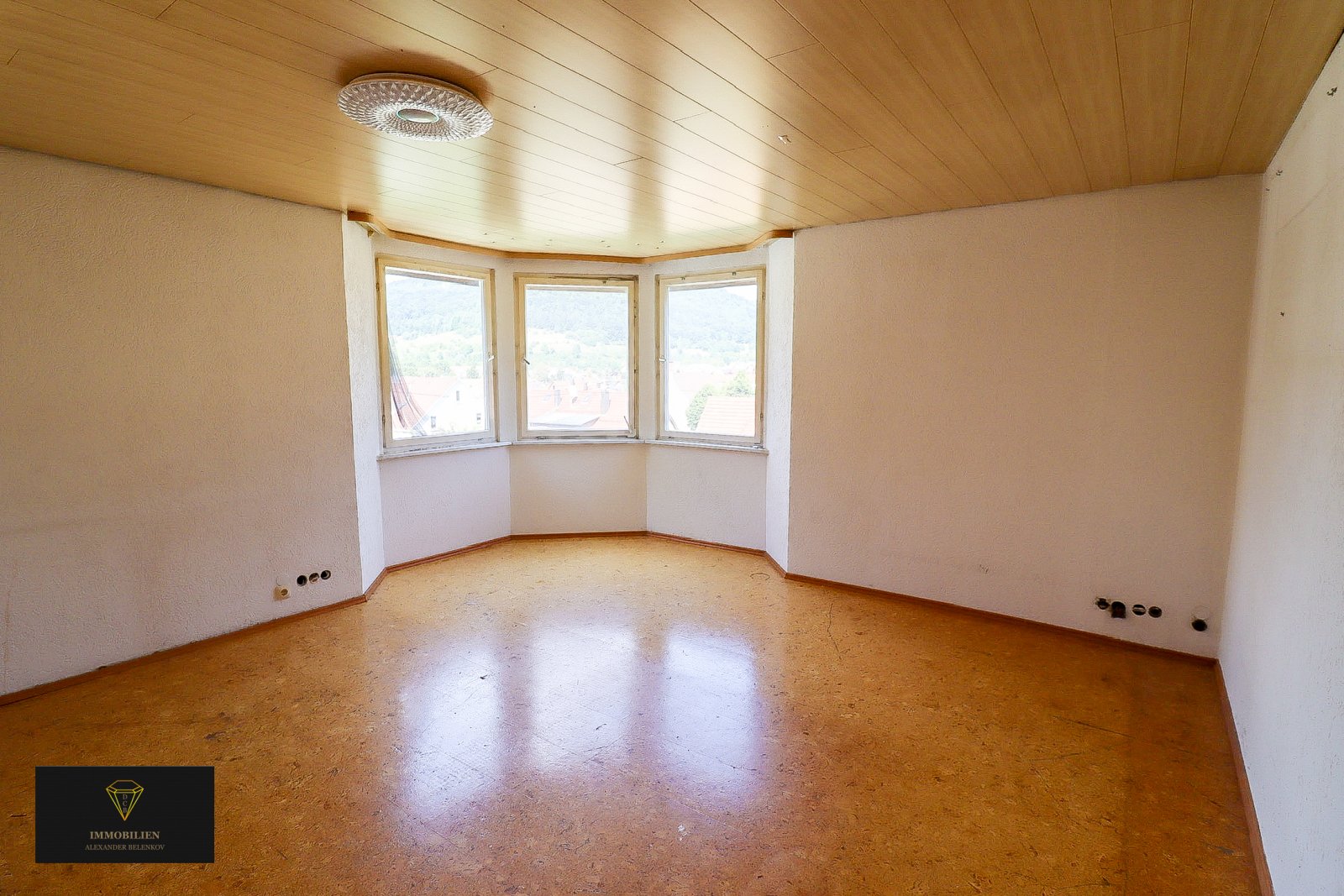 2-Zimmer-Wohnung mit zusätzlich ausgebautem Dachgeschoss in Lichtenstein