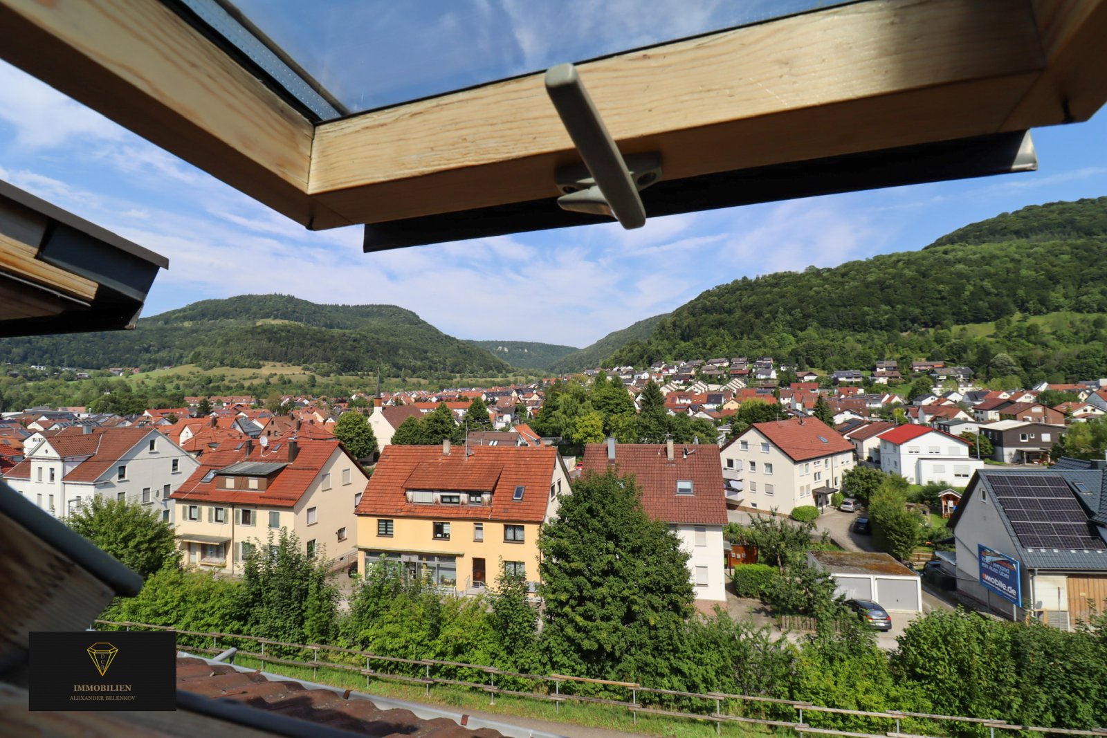 AUßsicht aus dem Fenster im DG AUßsicht aus dem Fenster im DG