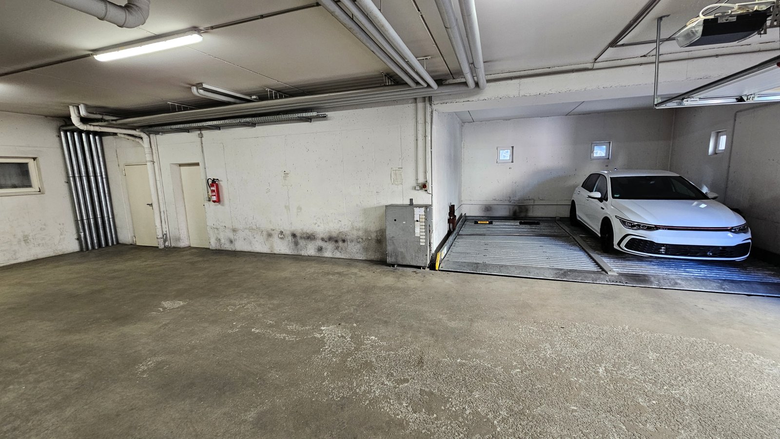 Duplex-Garage Duplex-Garage
